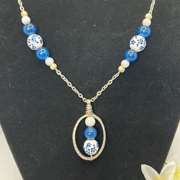 Handmade Ceramic/Floral Beaded Necklace - Picture 2 of 3